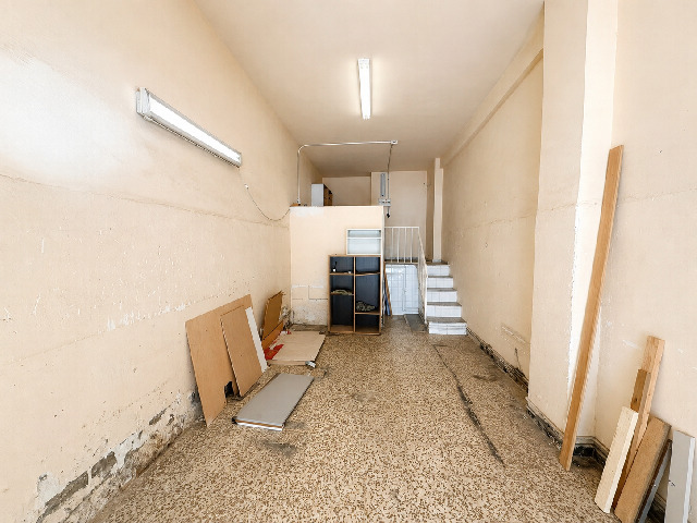 Imagen 1 Inmueble 265426 - Local Comercial en venta en Málaga / local en Marlaga a15 mint del centro de Malaga