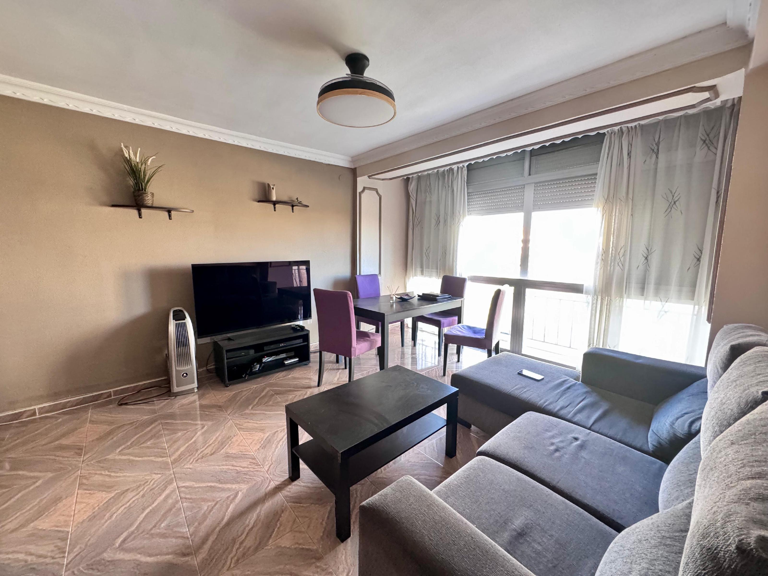 Imagen 6 Apartamento en venta en Málaga / Vivienda en Martiricos a 15 mint del centro de Malaga