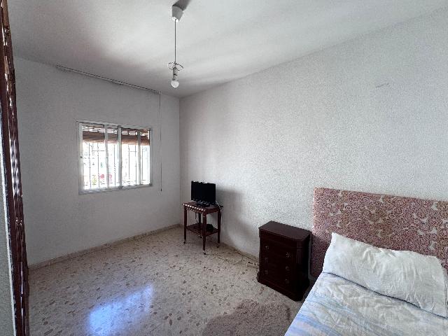 Imagen 9 Inmueble 265453 - Casa Adosada en venta en Málaga / Casa ubicada en zona privilegiada