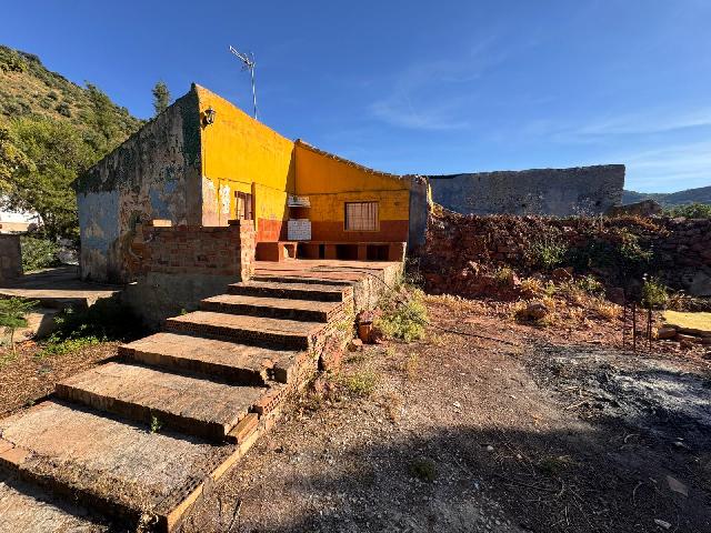 Imagen 4 Inmueble 265502 - Casa Rústica en venta en Málaga / Piso ubicado cerca del centro historico
