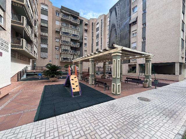 Imagen 1 Inmueble 265502 - Apartamento en venta en Málaga / Piso ubicado cerca del centro historico