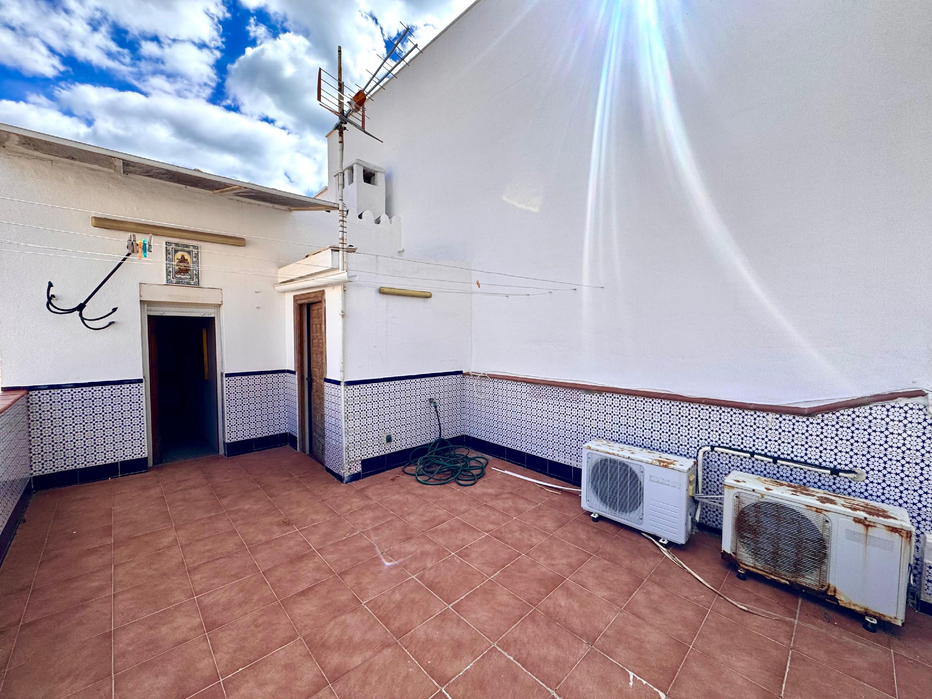 Imagen 6 Casa Adosada en venta en Rincón De La Victoria / Piso a un paso del centro historico