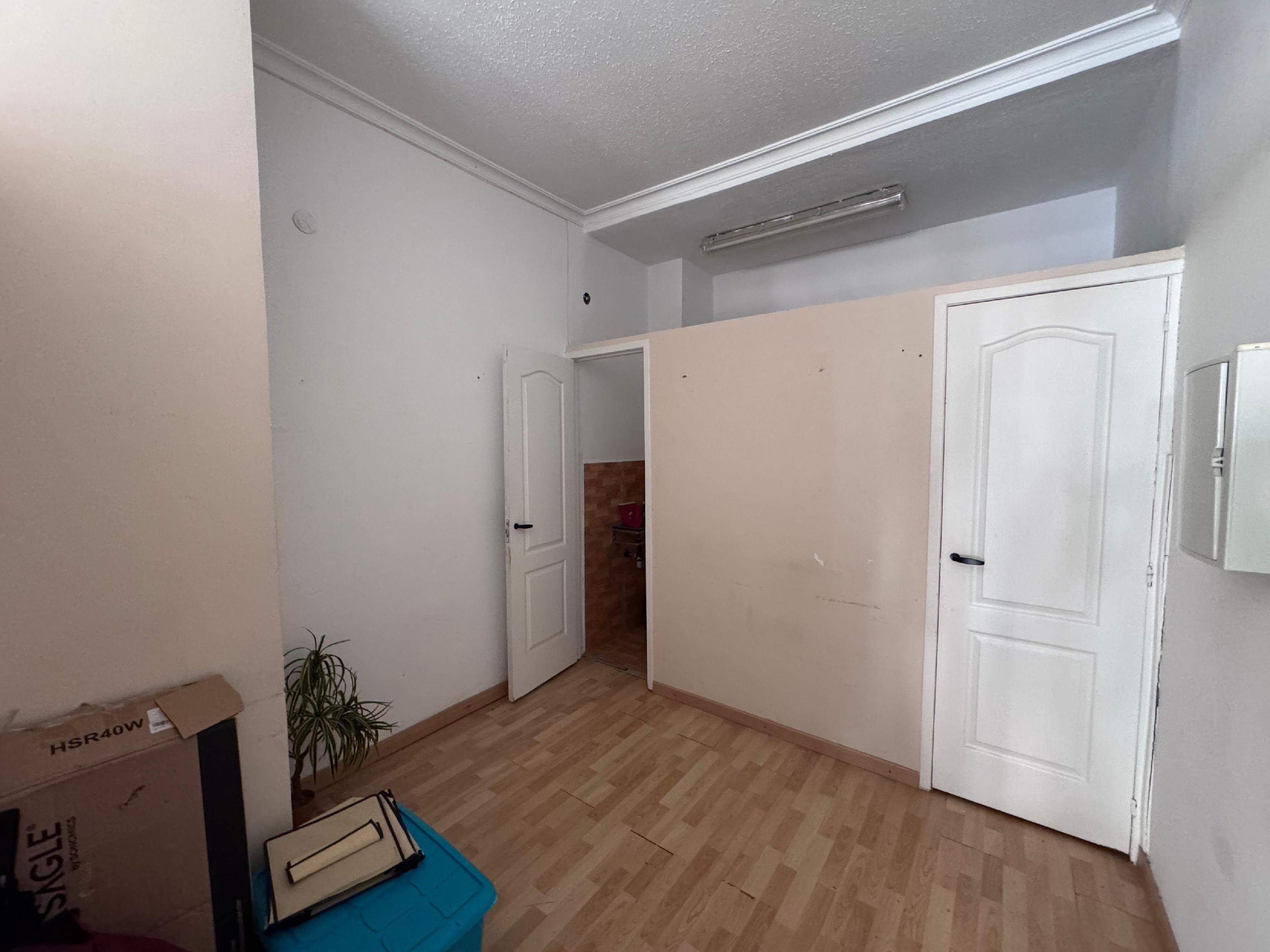 Imagen 5 Local Comercial en venta en Málaga / La roca local economico Imagen 5 Local Comercial en venta en Málaga / La roca local economico