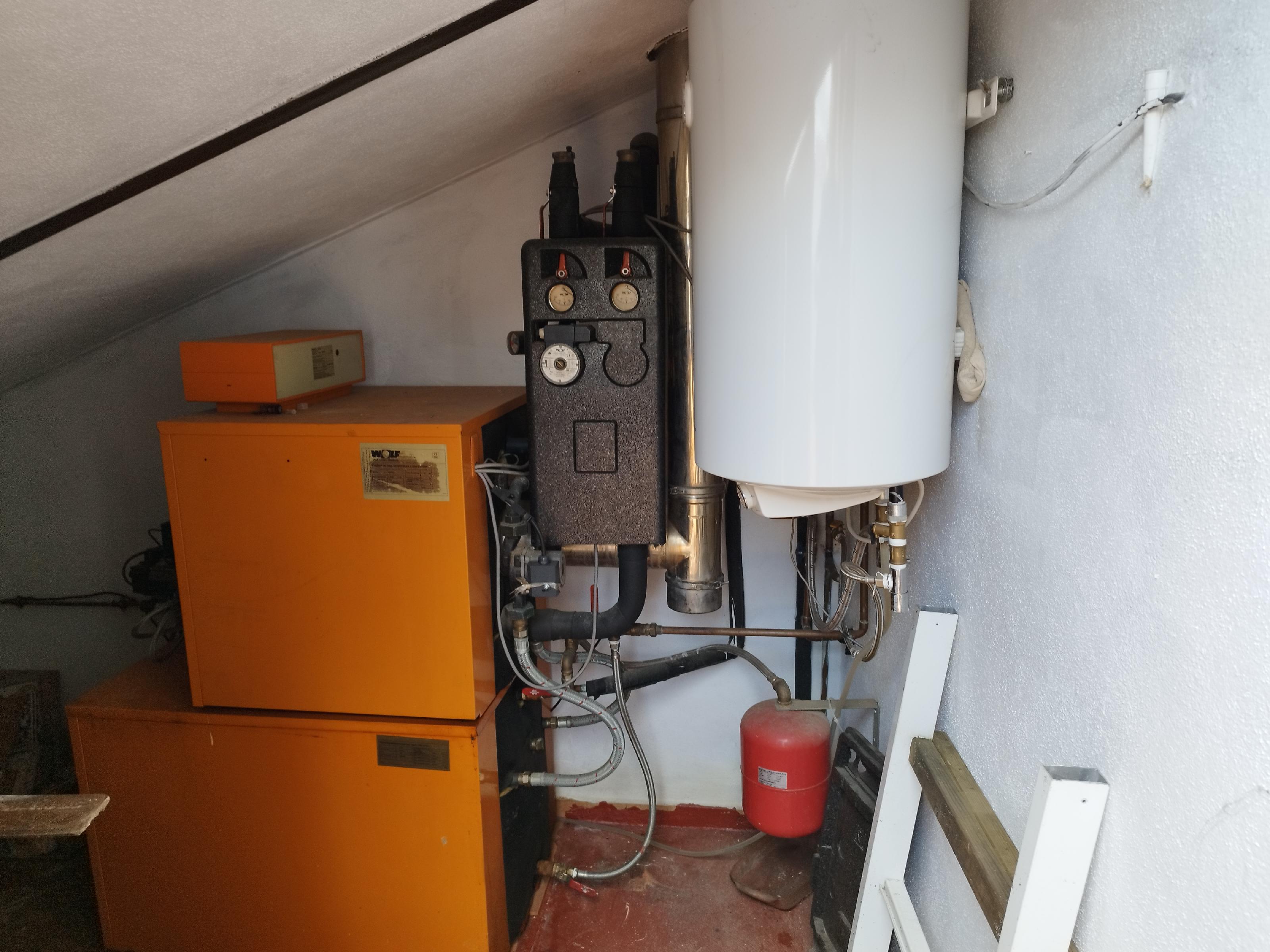 Imagen 36 Casa Adosada en venta en Almadén De La Plata / En plaza principal, en pleno centro de la l...