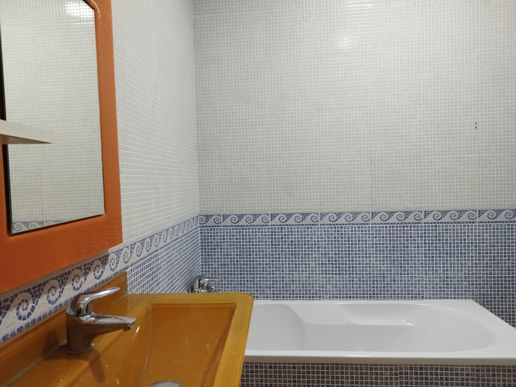 Imagen 25 Casa Adosada en venta en Almadén De La Plata / En plaza principal, en pleno centro de la l...