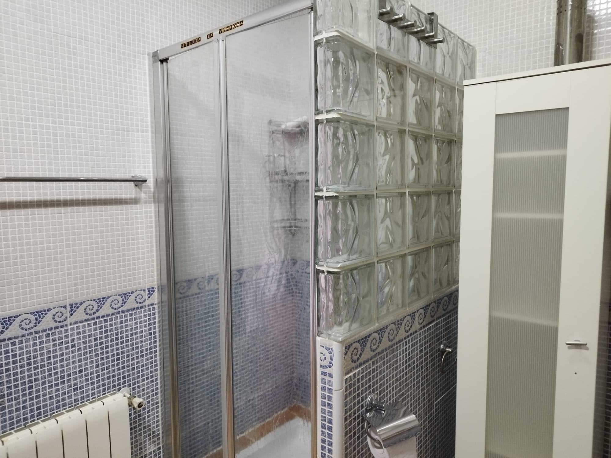 Imagen 29 Casa Adosada en venta en Almadén De La Plata / En plaza principal, en pleno centro de la l...