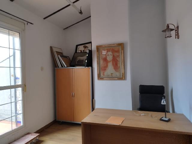 Imagen 32 Inmueble 301369 - Casa Adosada en venta en Almadén De La Plata / En plaza principal, en pleno centro de la l...