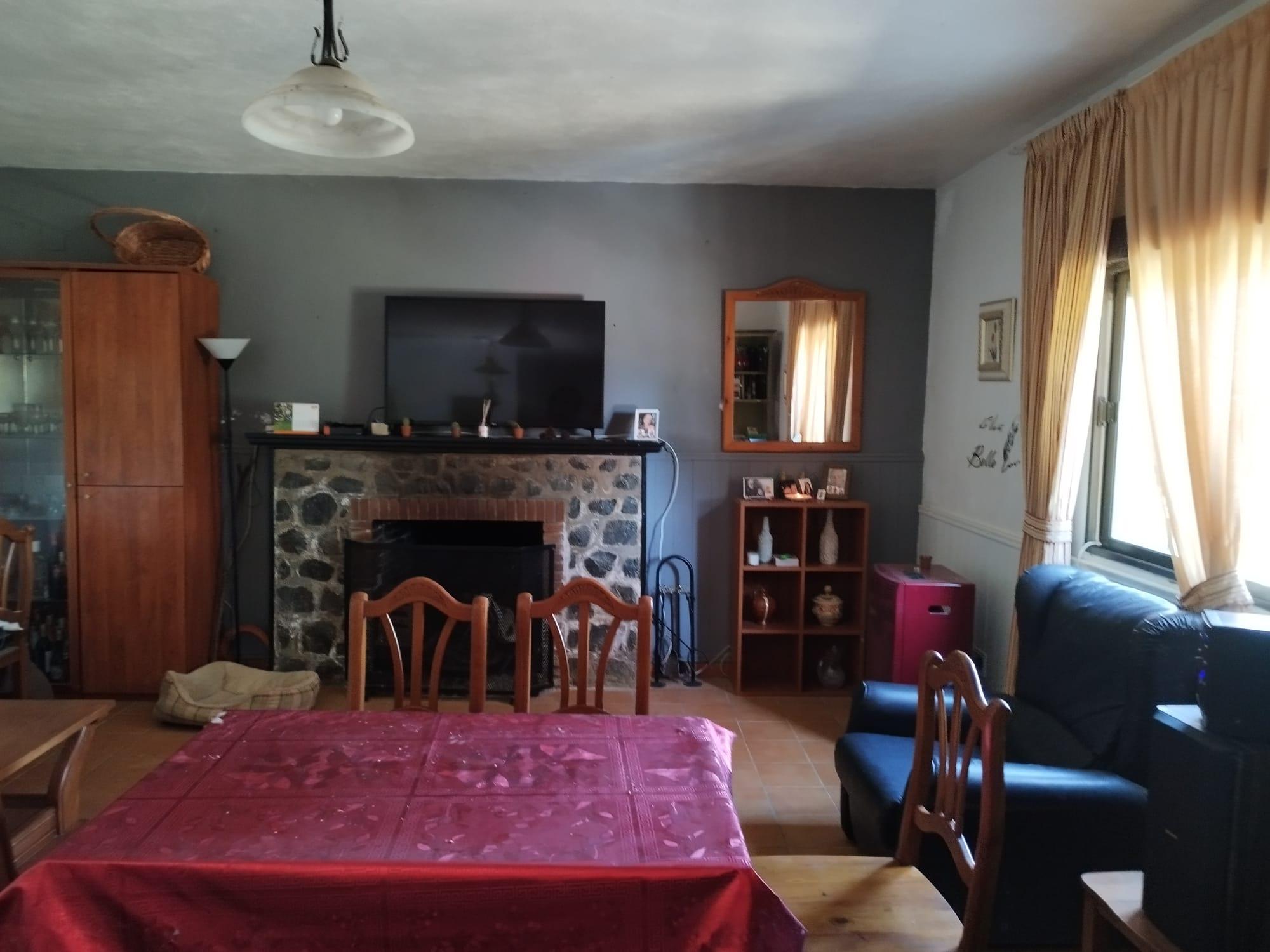 Imagen 35 Casa Rústica en venta en Almadén De La Plata / Finca de 5 hectáreas con casa rústica en pa...