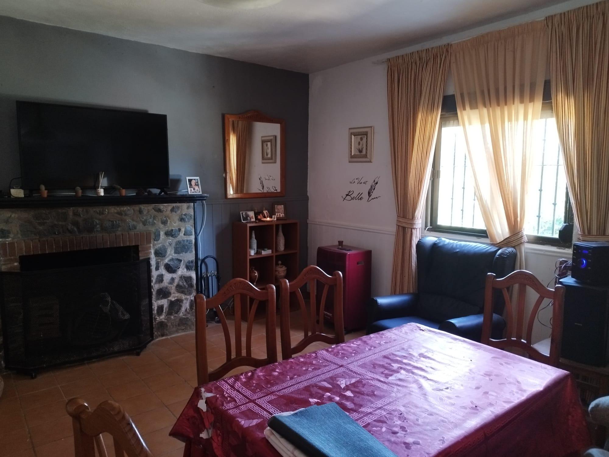 Imagen 40 Casa Rústica en venta en Almadén De La Plata / Finca de 5 hectáreas con casa rústica en pa...