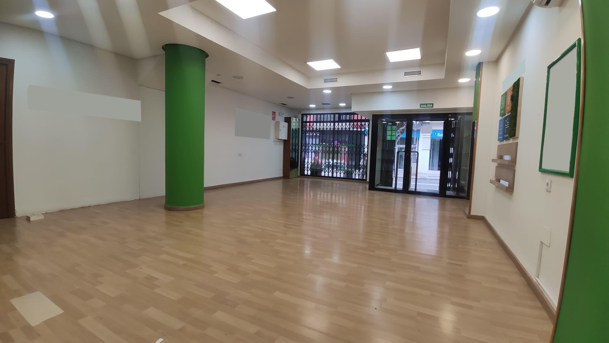 Imagen 3 Local Comercial en alquiler en Mazarrón / Cuatro Esquinas