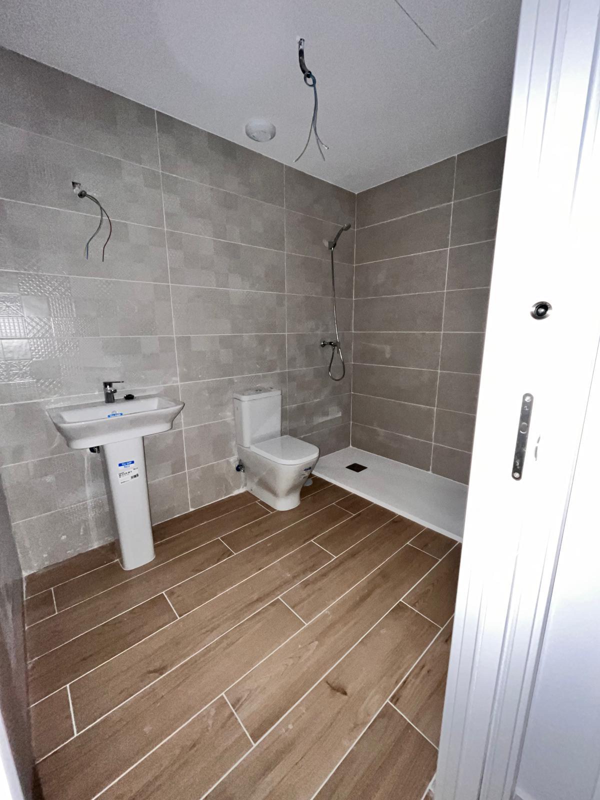 Imagen 18 Apartamento en venta en Meco / Cerca de vias de acceso.