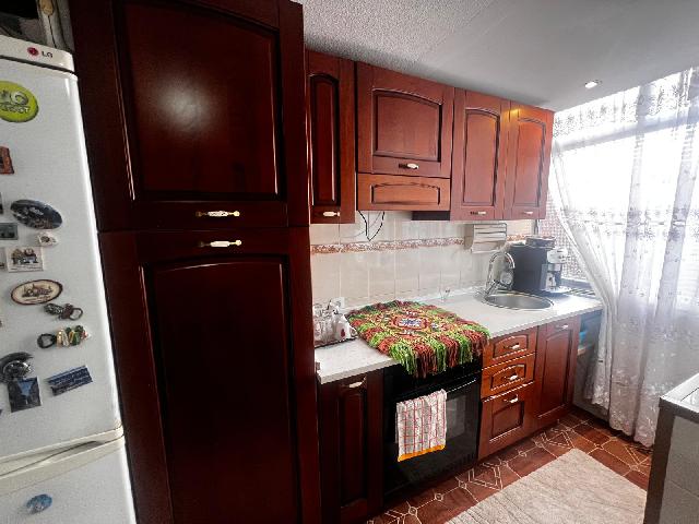 Imagen 1 Inmueble 300168 - Piso en venta en Torrejón De Ardoz / Junto a supermercados.