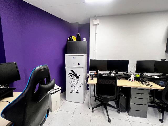 Imagen 4 Inmueble 300234 - Local Comercial en venta en Arganda Del Rey / Próximo a Renfe y Metro.