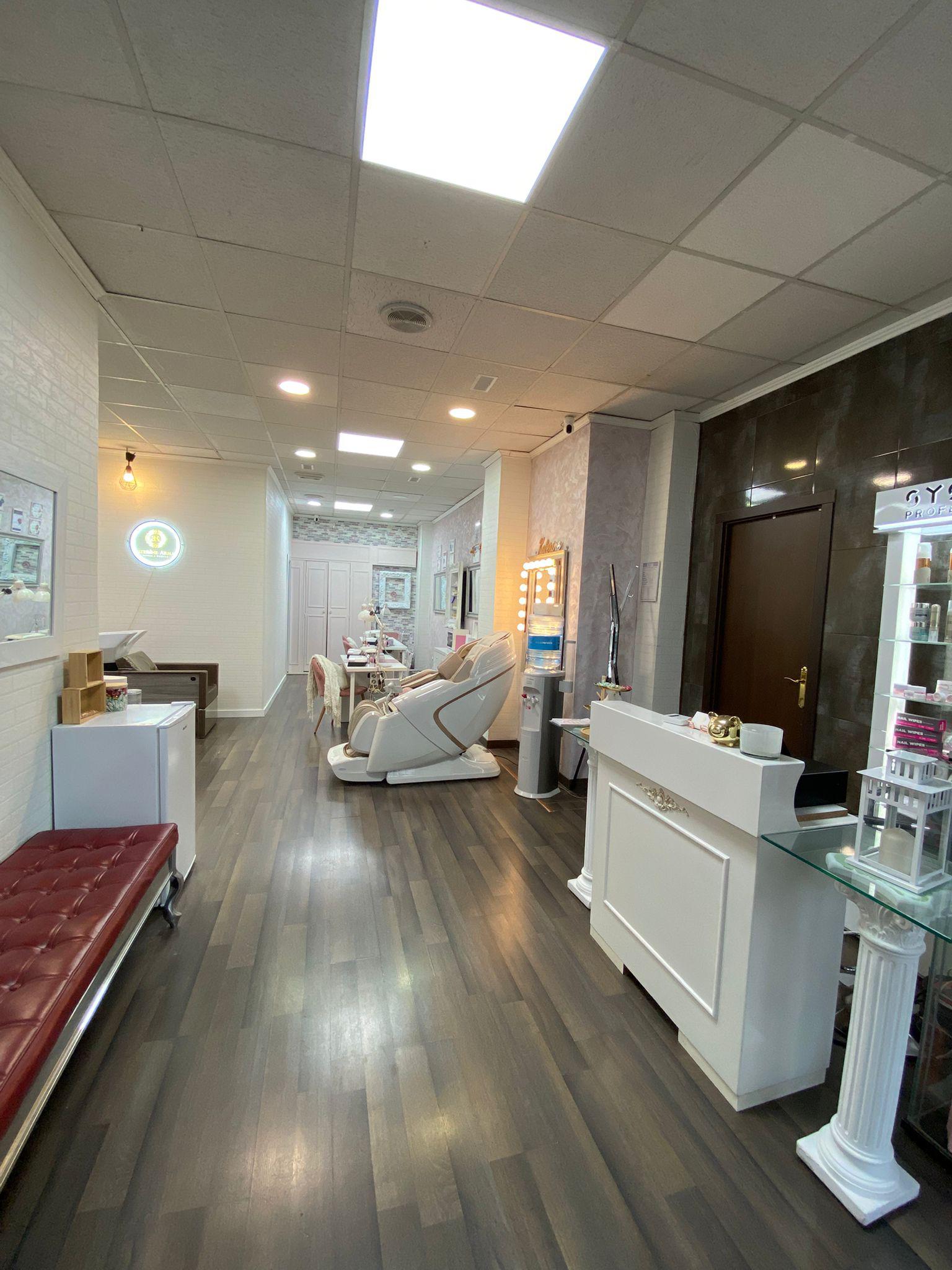 Imagen 4 Local Comercial en alquiler en Torrejón De Ardoz / Barrio Juncal, frente a la iglesia.