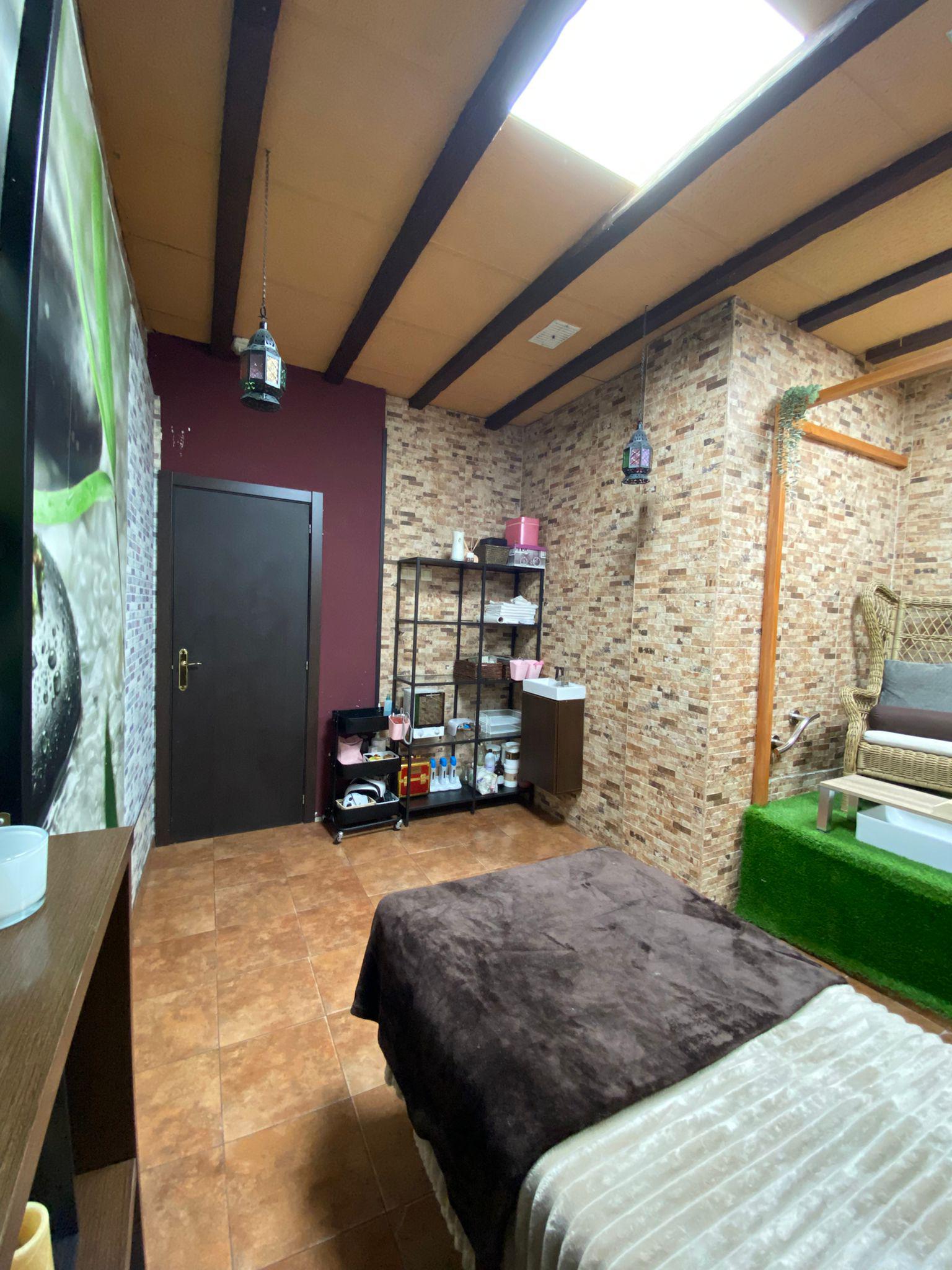 Imagen 14 Local Comercial en alquiler en Torrejón De Ardoz / Barrio Juncal, frente a la iglesia.