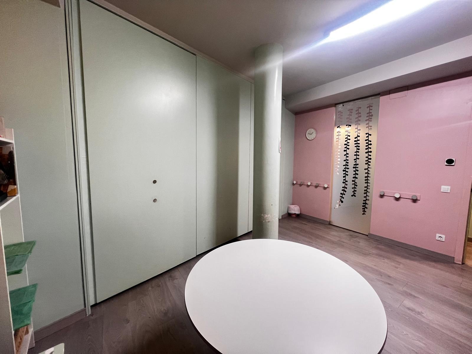 Imagen 7 Local Comercial en alquiler en Camarma De Esteruelas / En el centro del pueblo.