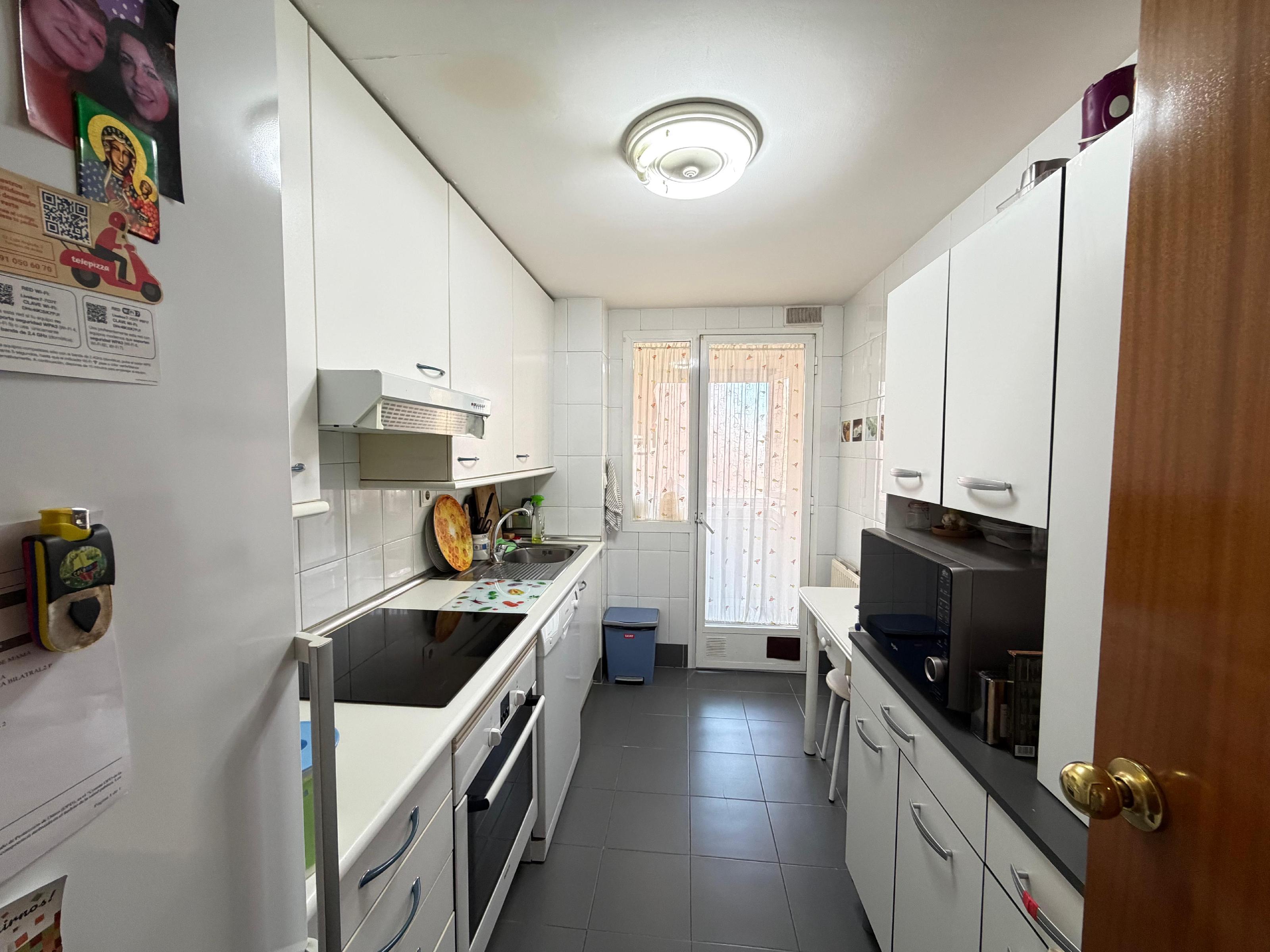 Imagen 4 Piso en venta en Torrejón De Ardoz / A tan solo cinco minutos de el Hospital.