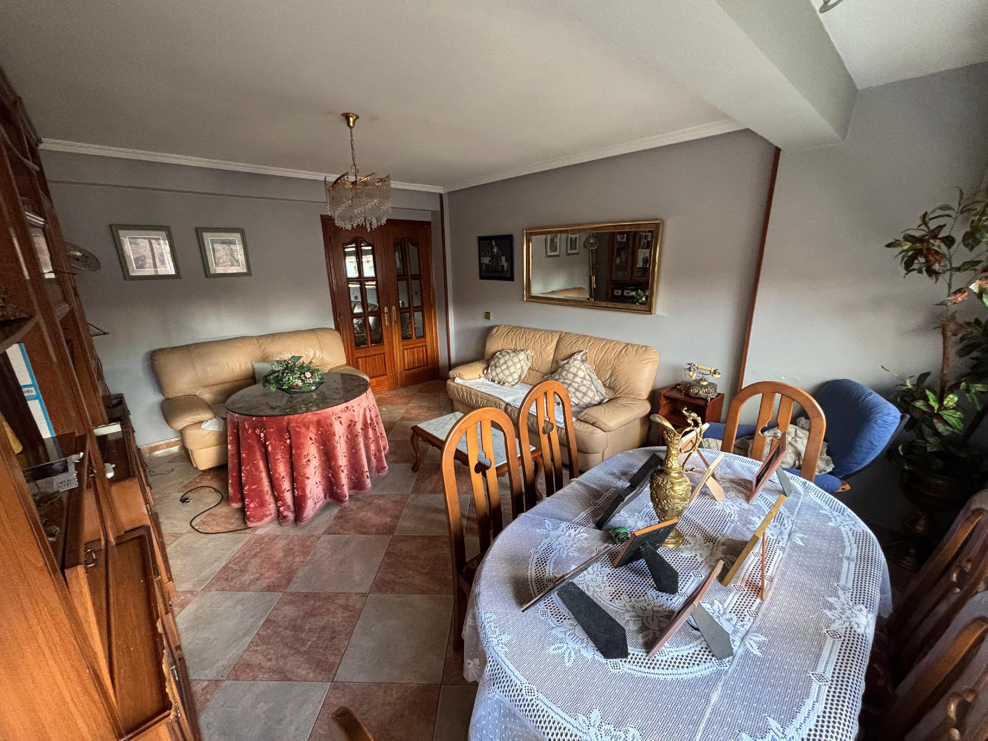 Imagen 1 Piso en venta en Torrejón De Ardoz / Cerca de Carrefour.