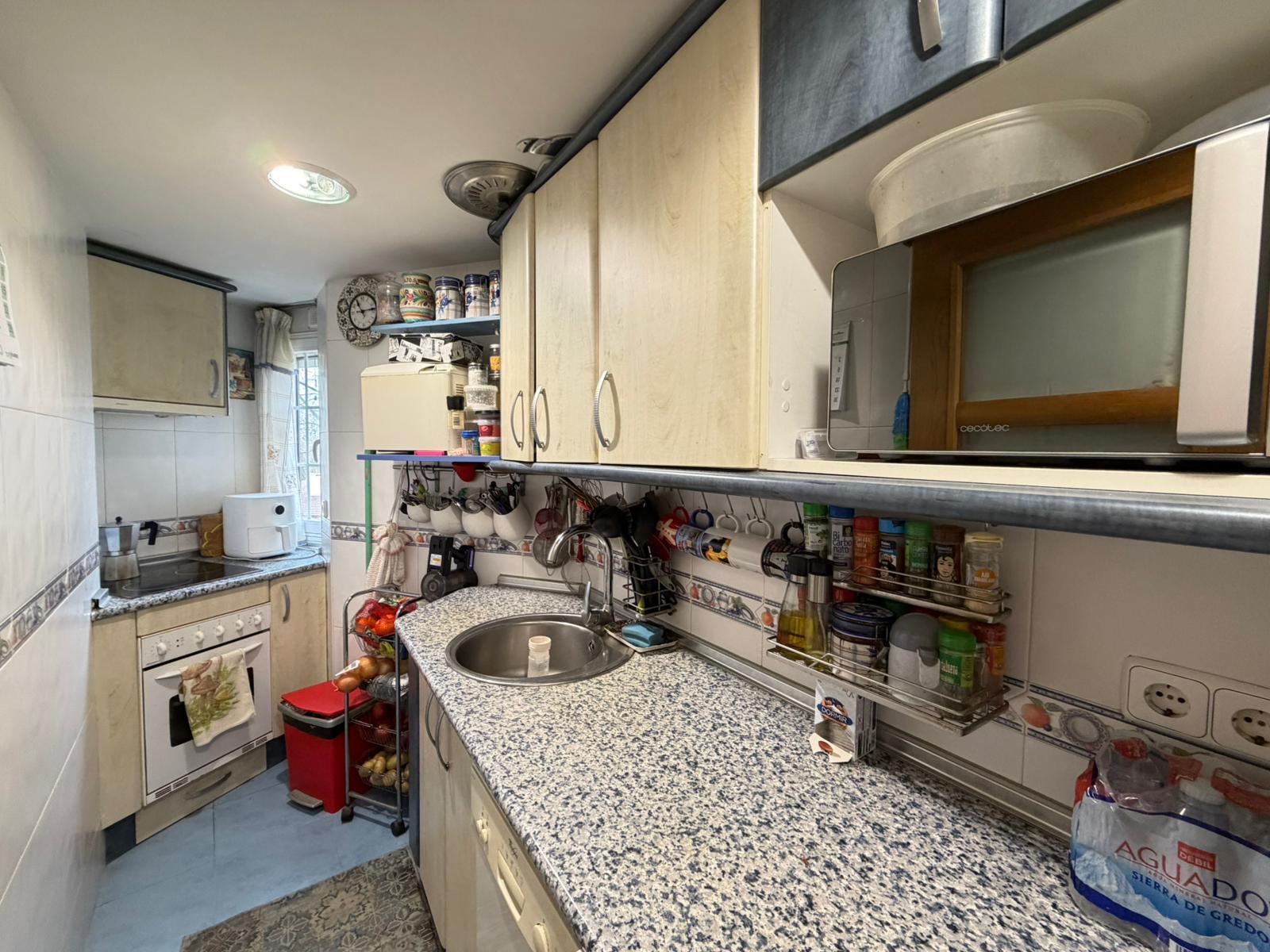 Imagen 2 Piso en venta en Madrid / A dos minutos de la parada de metro Simancas.