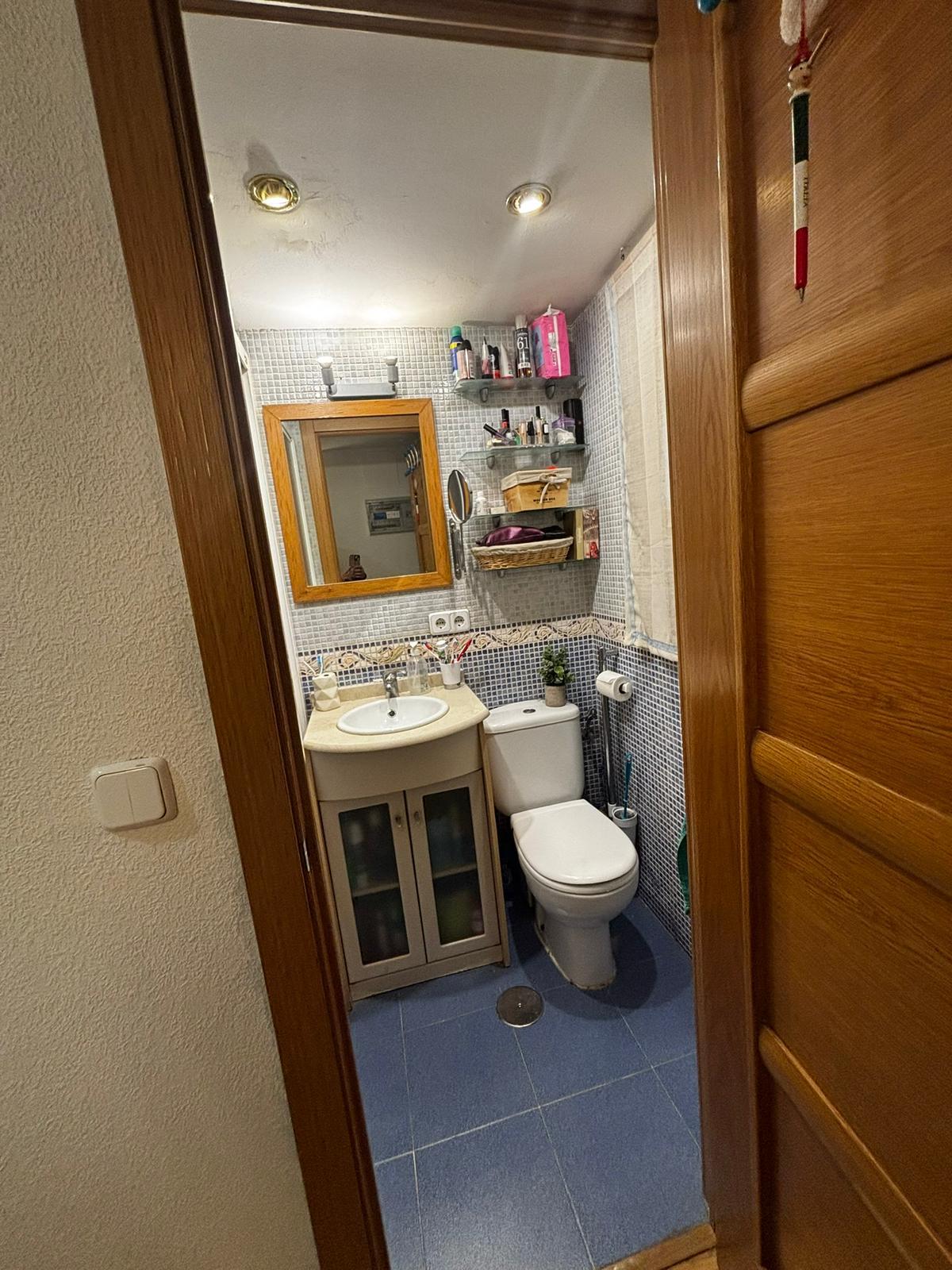 Imagen 6 Piso en venta en Madrid / A dos minutos de la parada de metro Simancas.