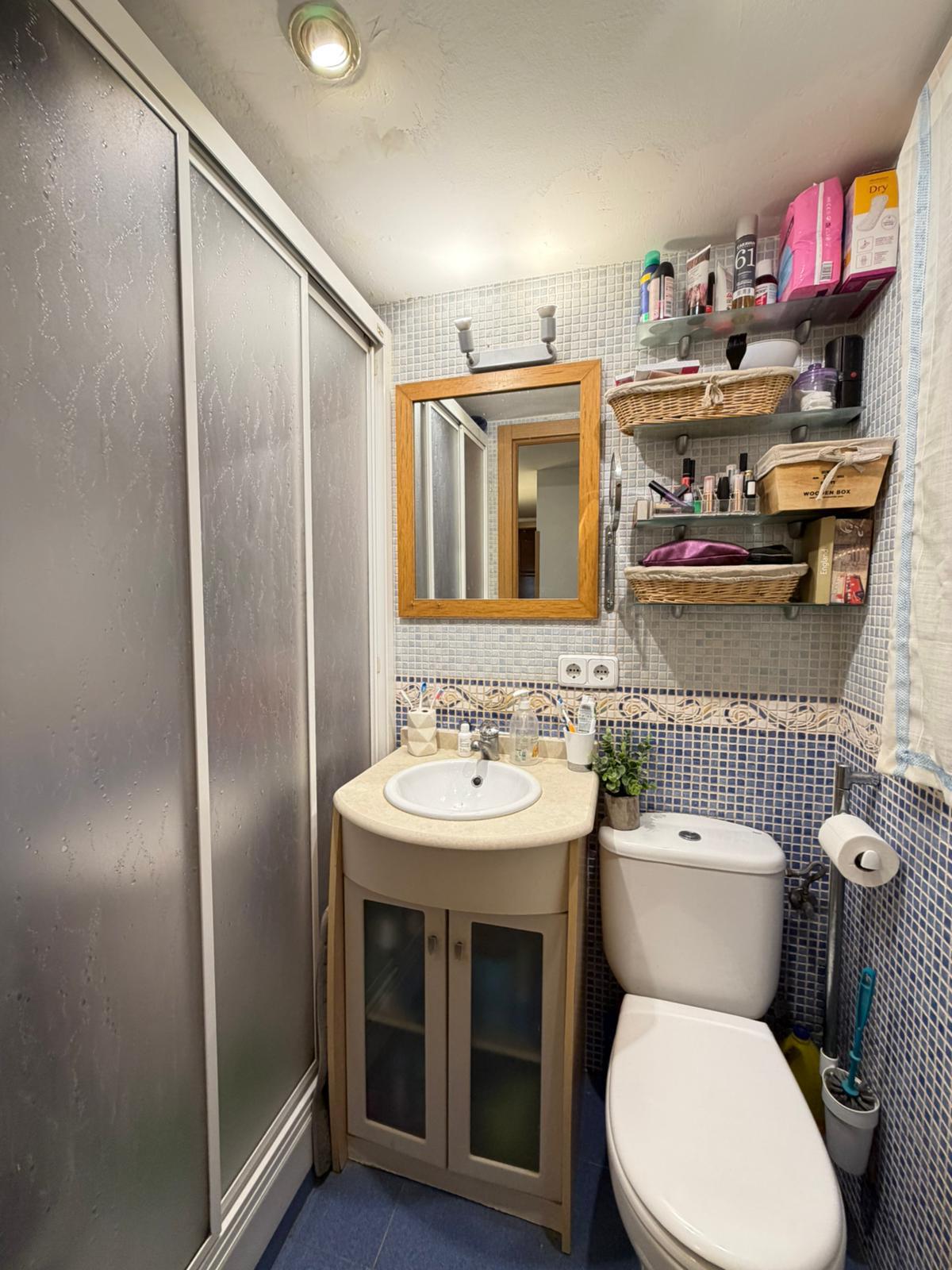 Imagen 4 Piso en venta en Madrid / A dos minutos de la parada de metro Simancas.