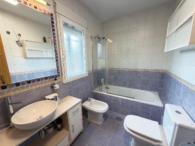 Imagen 16 Inmueble 301280 - Casa Aislada en venta en Torres De La Alameda / Próximo al centro y servicios de Torres de...