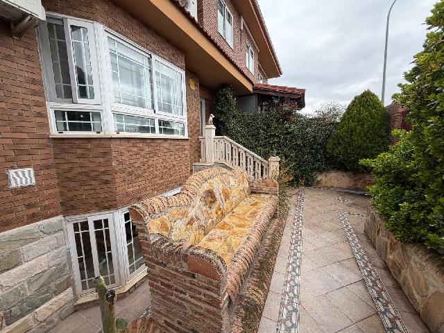 Imagen 36 Inmueble 301280 - Casa Aislada en venta en Torres De La Alameda / Próximo al centro y servicios de Torres de...