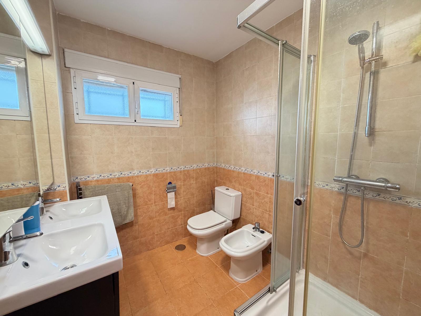 Imagen 21 Casa Aislada en venta en Torres De La Alameda / Próximo al centro y servicios de Torres de...