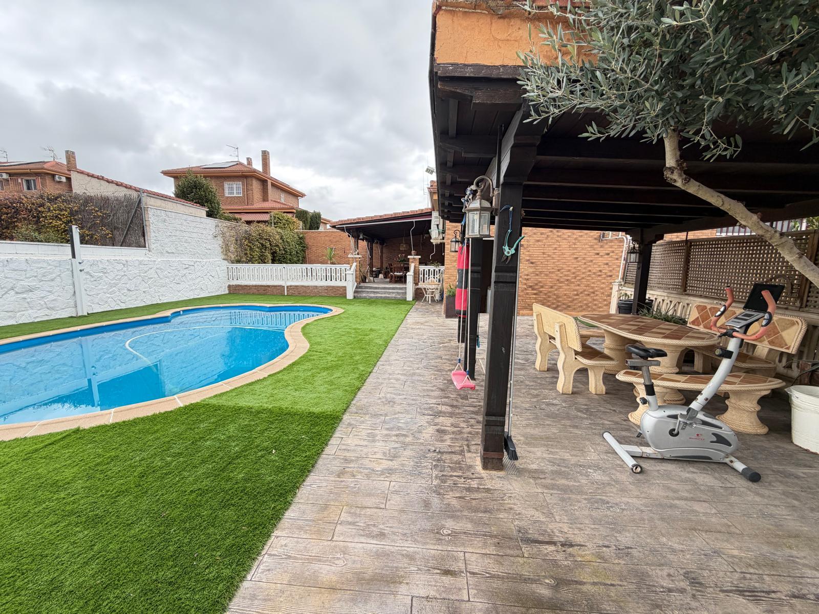 Imagen 32 Casa Aislada en venta en Torres De La Alameda / Próximo al centro y servicios de Torres de...