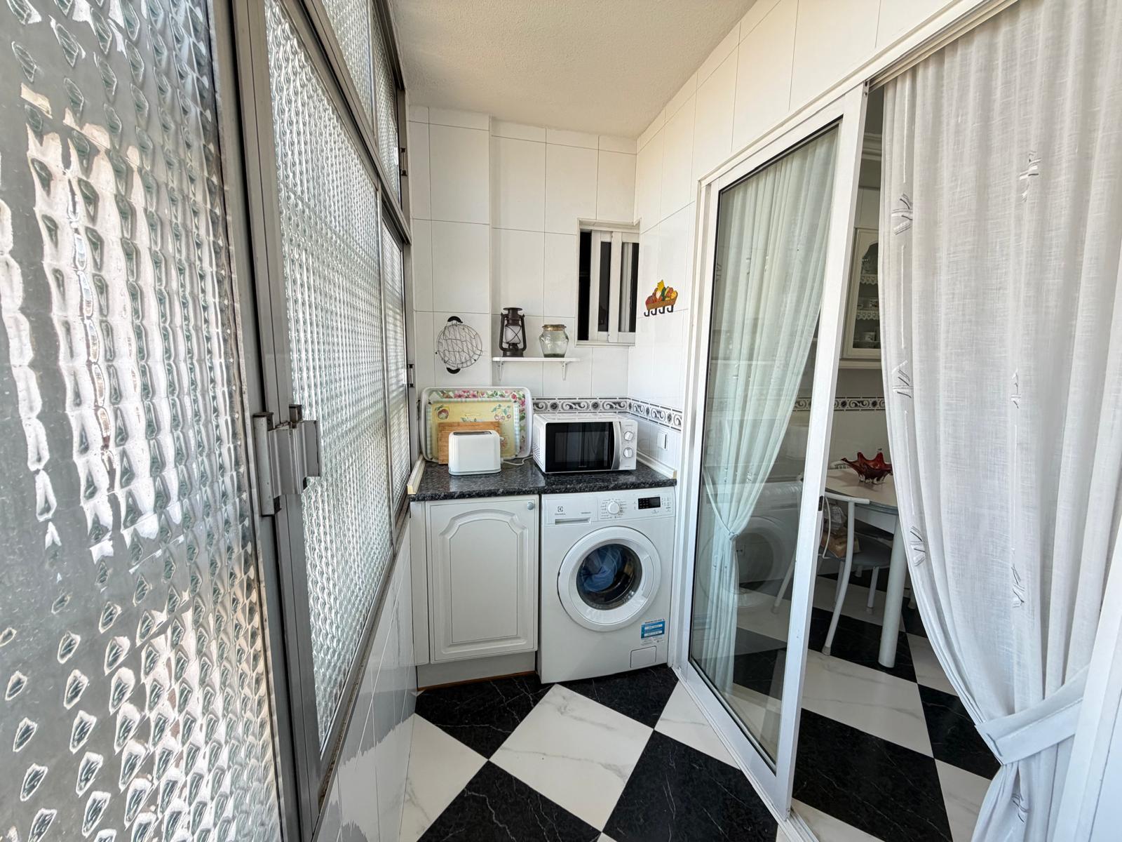 Imagen 5 Piso en venta en Torrejón De Ardoz / A cinco minutos de ambulatorio Veredillas.