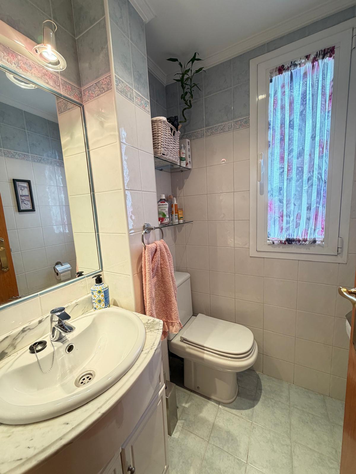 Imagen 25 Piso en venta en Torrejón De Ardoz / Junto a centro de salud las Veredillas.