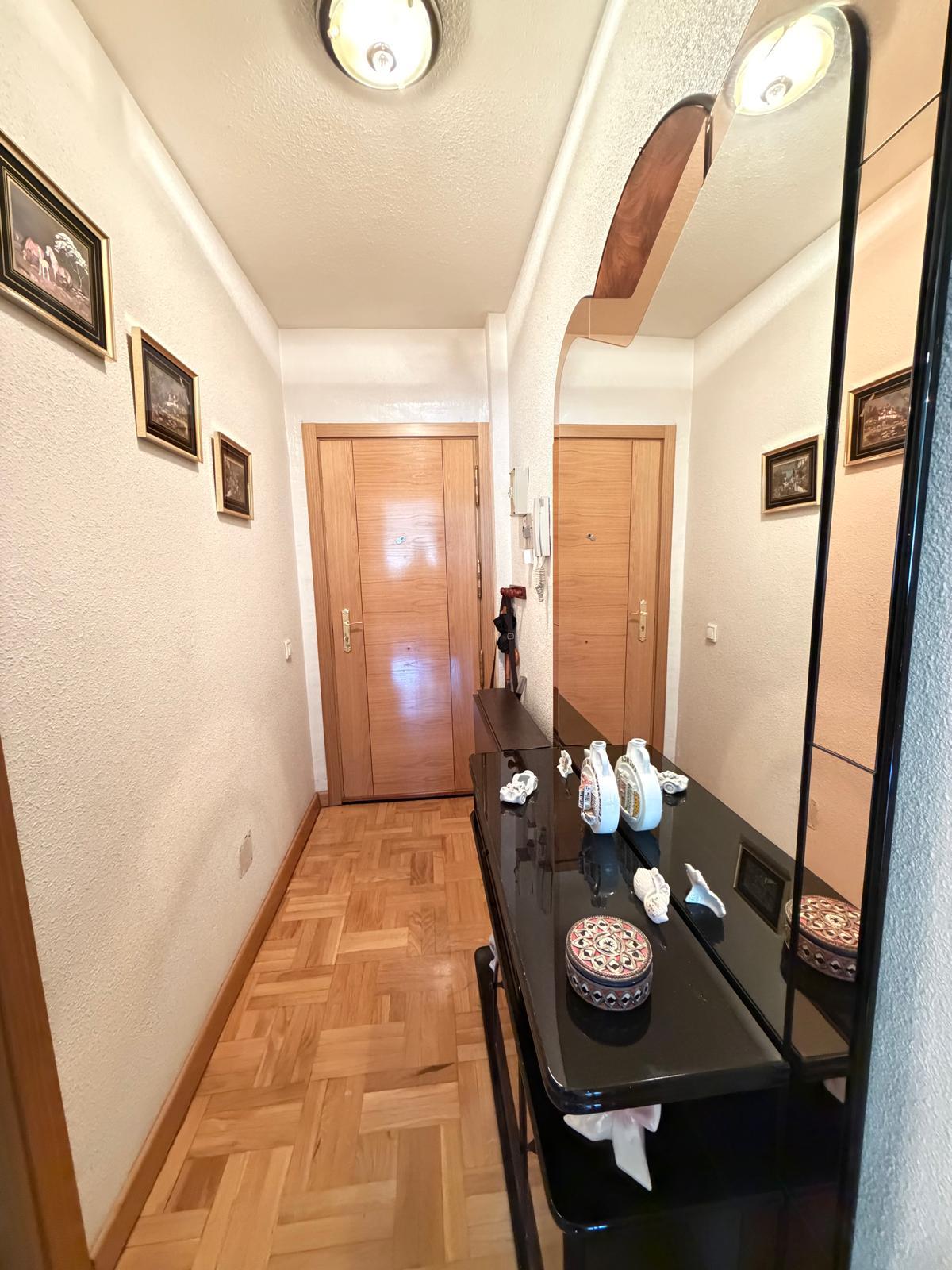 Imagen 2 Piso en venta en Torrejón De Ardoz / Ubicado a 5 minutros del ambulatorio veredillas.