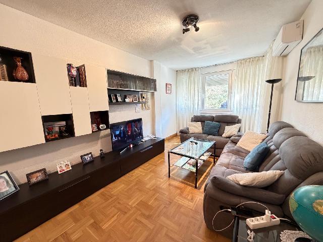 Imagen 1 Inmueble 301795 - Piso en venta en Torrejón De Ardoz / Ubicado a 5 minutros del ambulatorio veredillas.