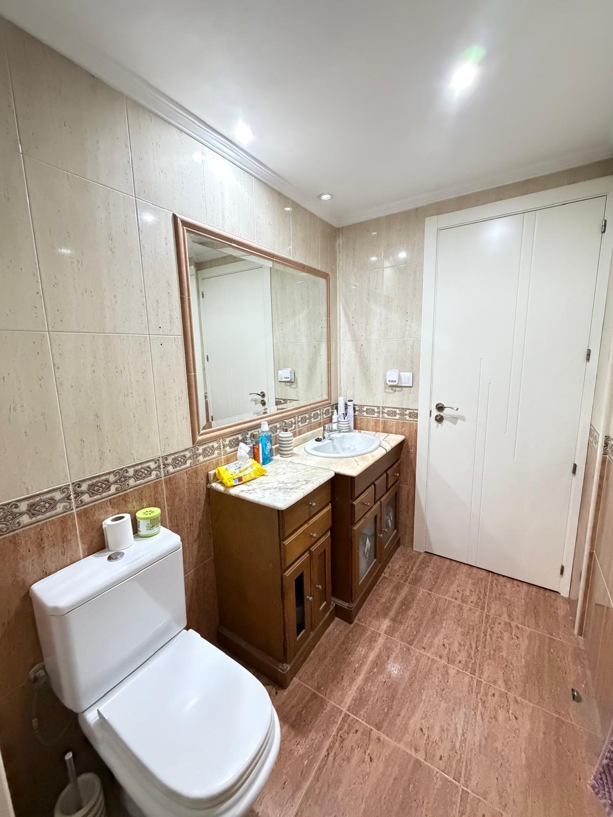 Imagen 12 Piso en venta en Torrejón De Ardoz / A dos minutos de paqrque Europa.