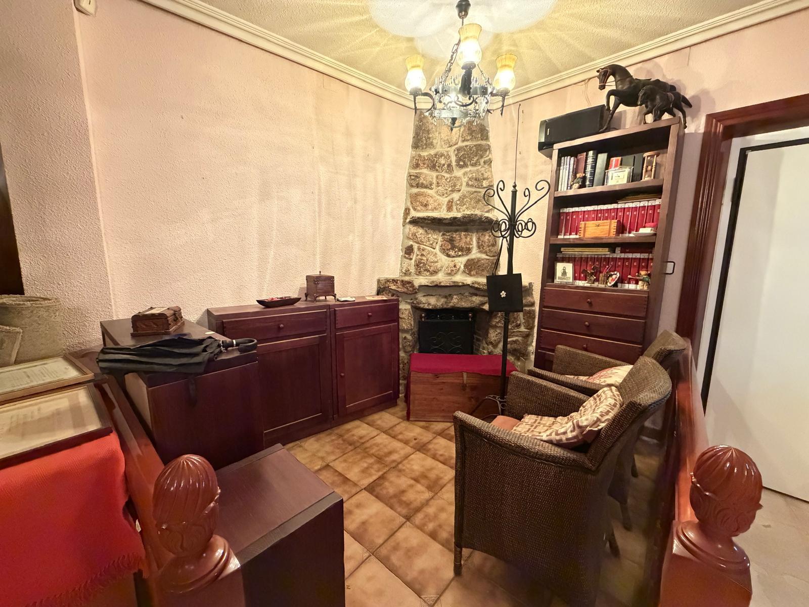 Imagen 9 Casa Adosada en venta en Torrejón De Ardoz / A dos minutos de el centro de Torrejón de Ardoz.