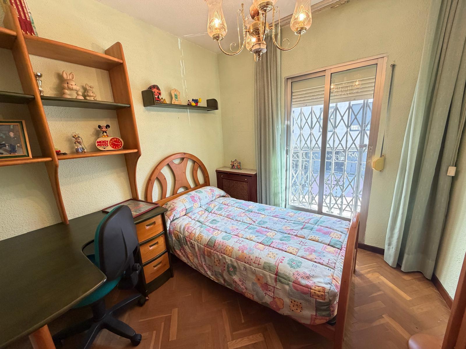 Imagen 16 Casa Adosada en venta en Torrejón De Ardoz / A dos minutos de el centro de Torrejón de Ardoz.