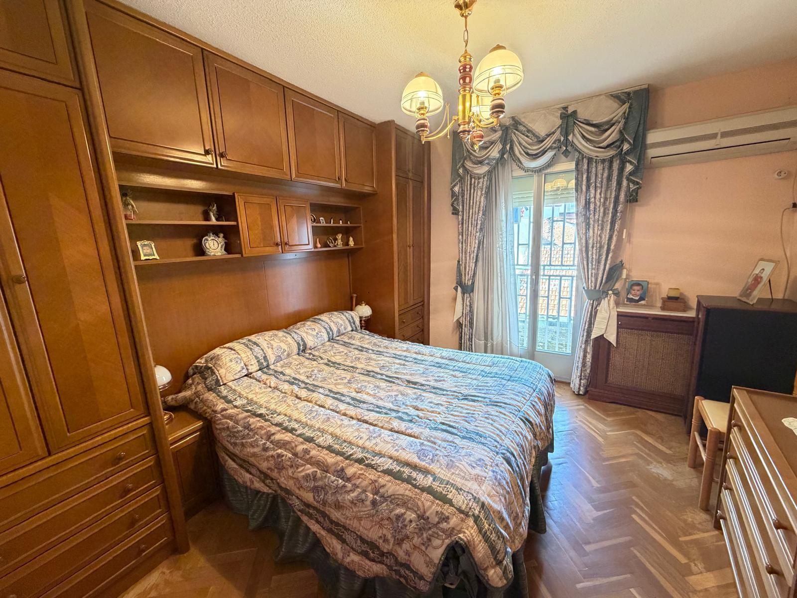 Imagen 25 Casa Adosada en venta en Torrejón De Ardoz / A dos minutos de el centro de Torrejón de Ardoz.