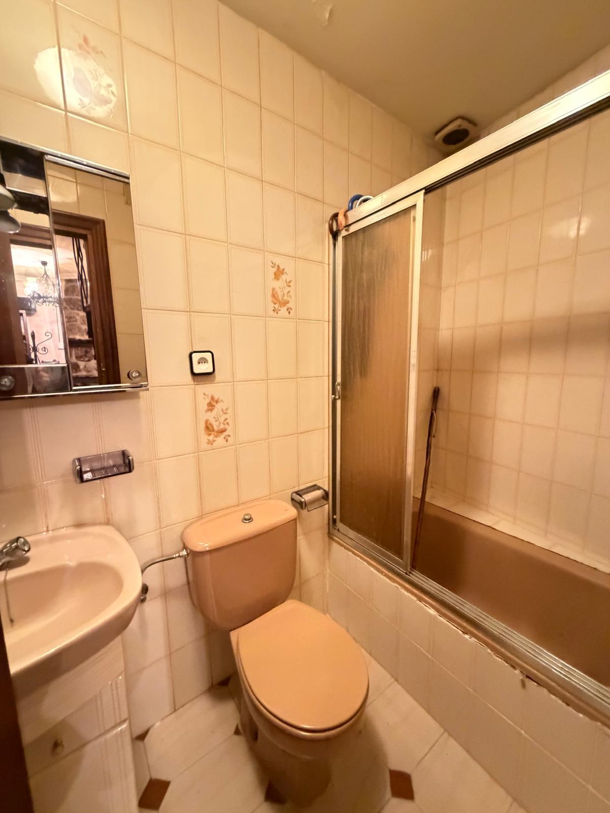 Imagen 27 Casa Adosada en venta en Torrejón De Ardoz / A dos minutos de el centro de Torrejón de Ardoz.