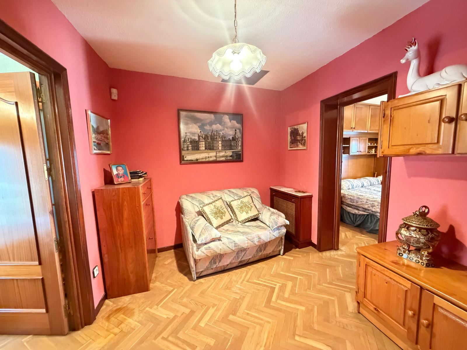 Imagen 28 Casa Adosada en venta en Torrejón De Ardoz / A dos minutos de el centro de Torrejón de Ardoz.