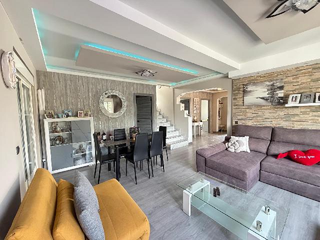 Imagen 5 Inmueble 302271 - Casa Aislada en venta en Mejorada Del Campo / Casa aislada en Camino de Valdecelada.