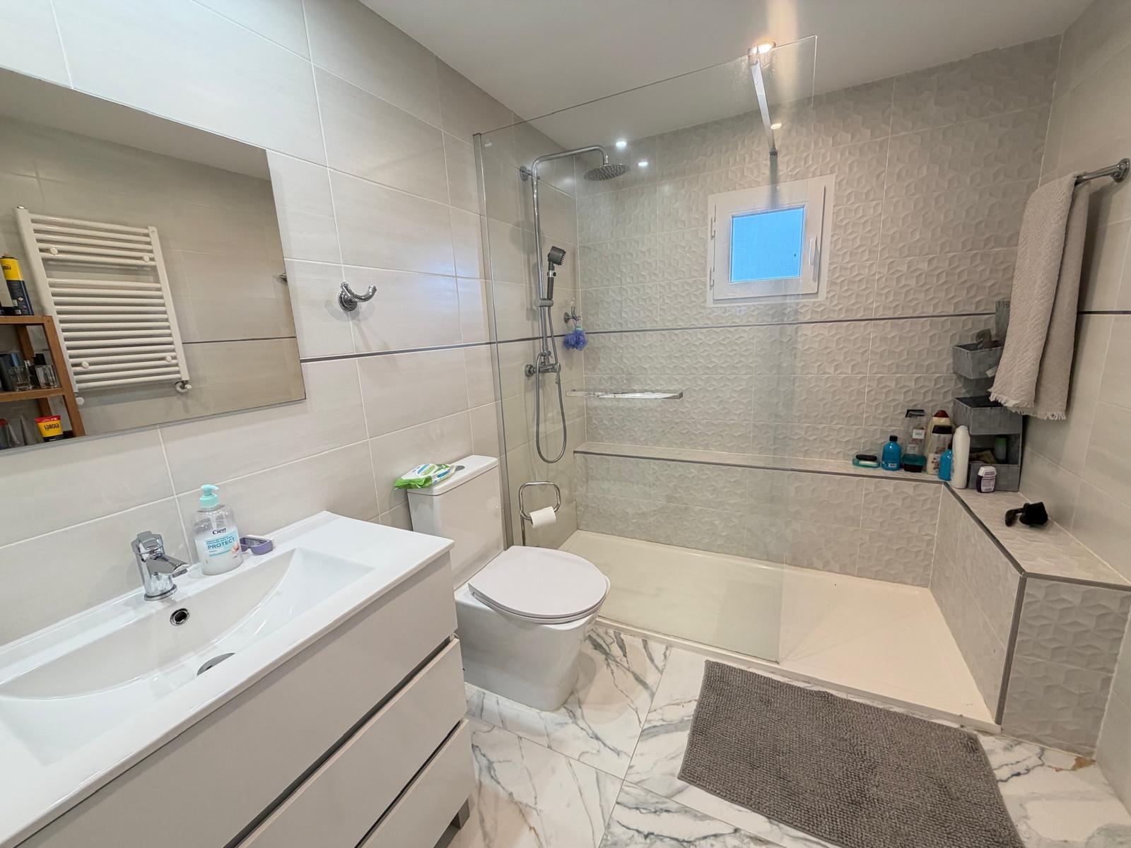 Imagen 21 Casa Aislada en venta en Mejorada Del Campo / Casa aislada en Camino de Valdecelada.