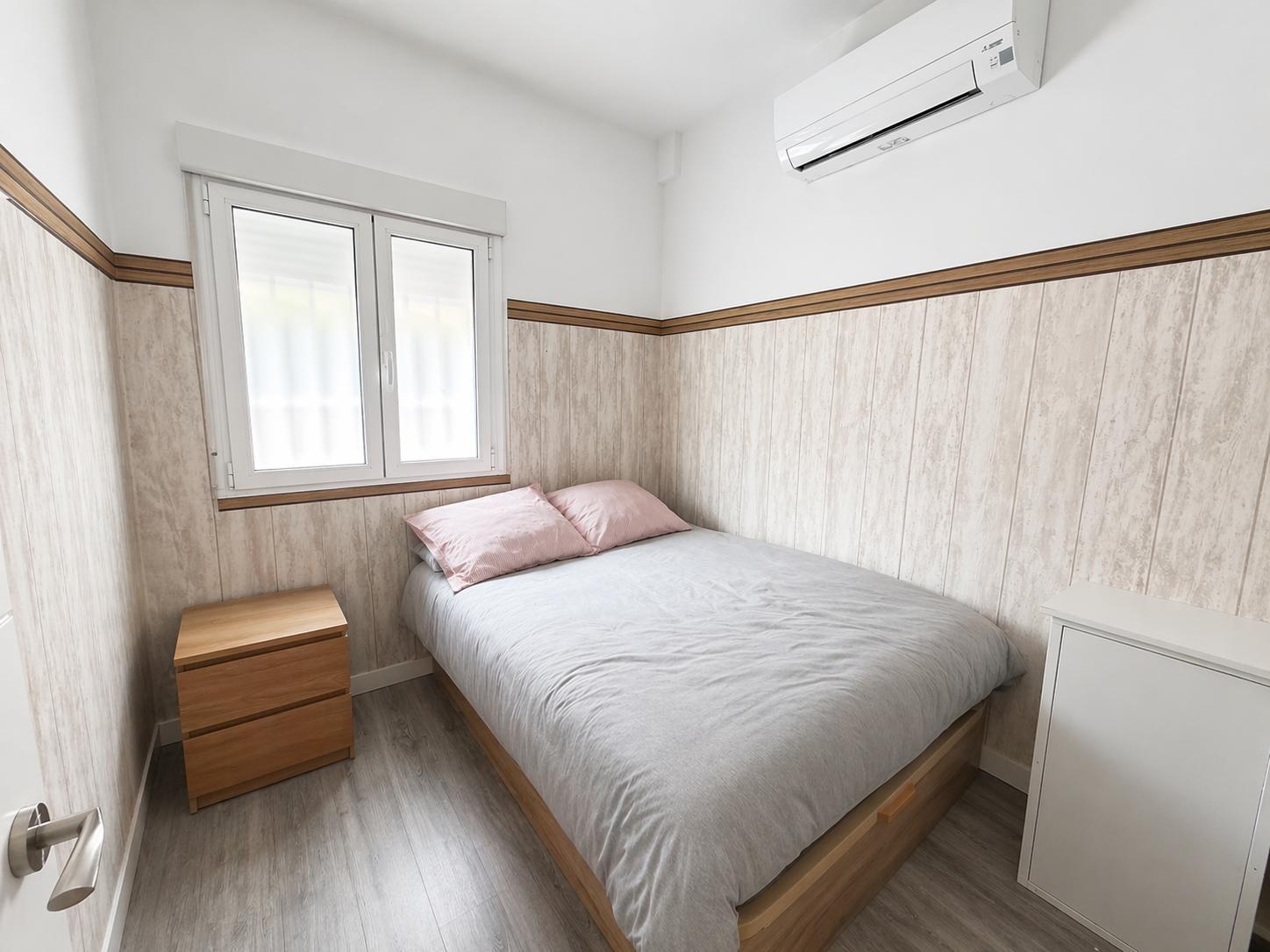 Imagen 7 Piso en venta en Coslada / A tan solo dos minutos andando de la renfe Coslada.