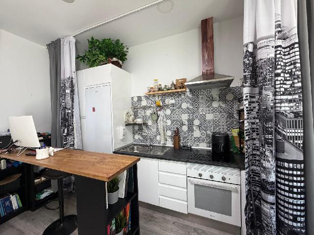 Imagen 5 Inmueble 302348 - Piso en venta en Coslada / A tan solo dos minutos andando de la renfe Coslada.