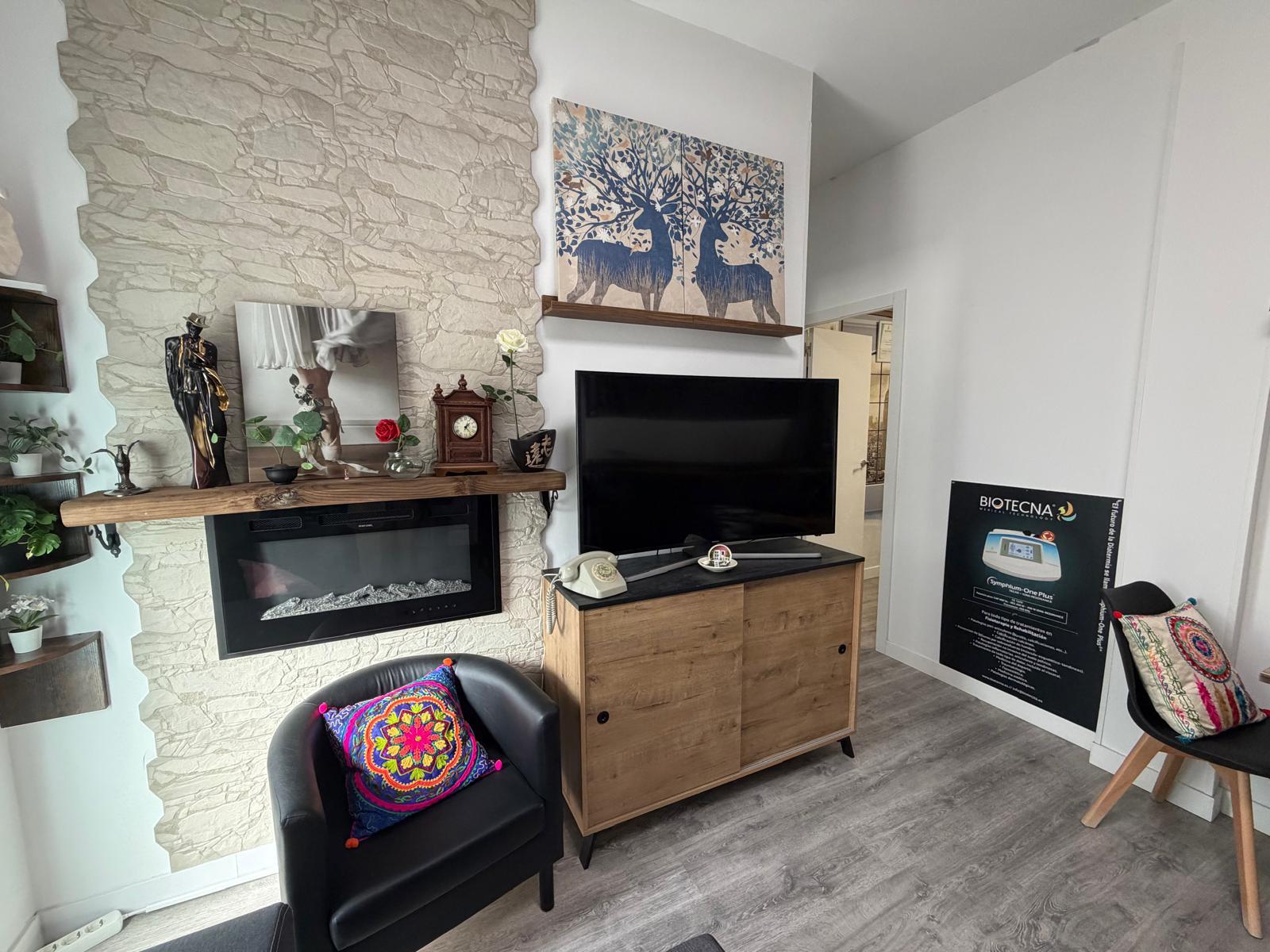 Imagen 3 Piso en venta en Coslada / A tan solo dos minutos andando de la renfe Coslada.