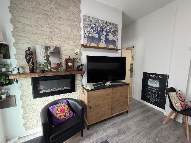 Imagen 3 Inmueble 302348 - Piso en venta en Coslada / A tan solo dos minutos andando de la renfe Coslada.