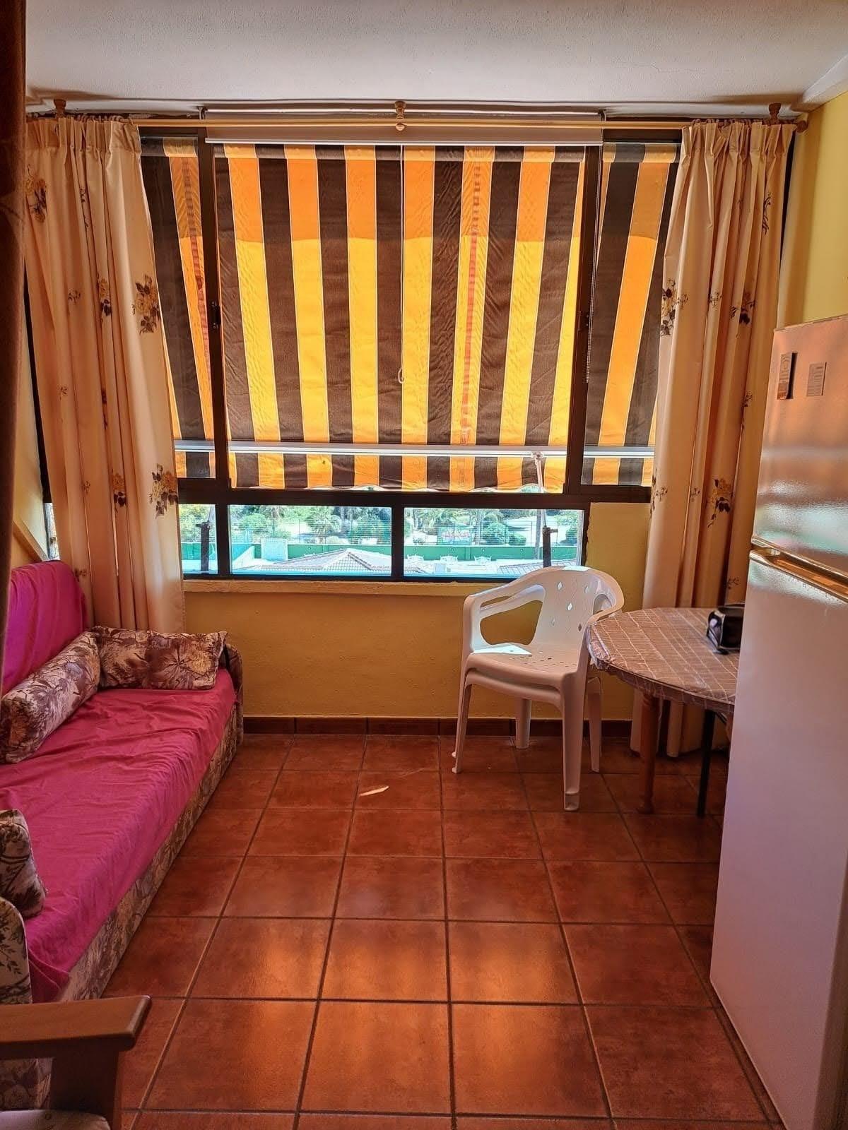 Imagen 5 Piso en venta en Torrevieja / Apartamento a 50 metros de la costa.