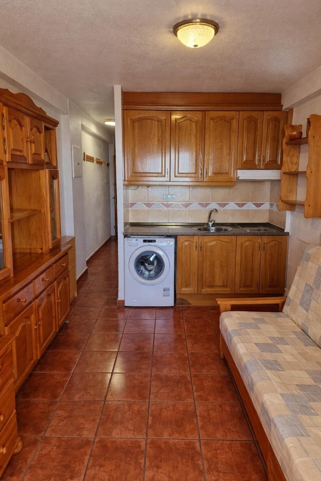 Imagen 6 Piso en venta en Torrevieja / Apartamento a 50 metros de la costa.