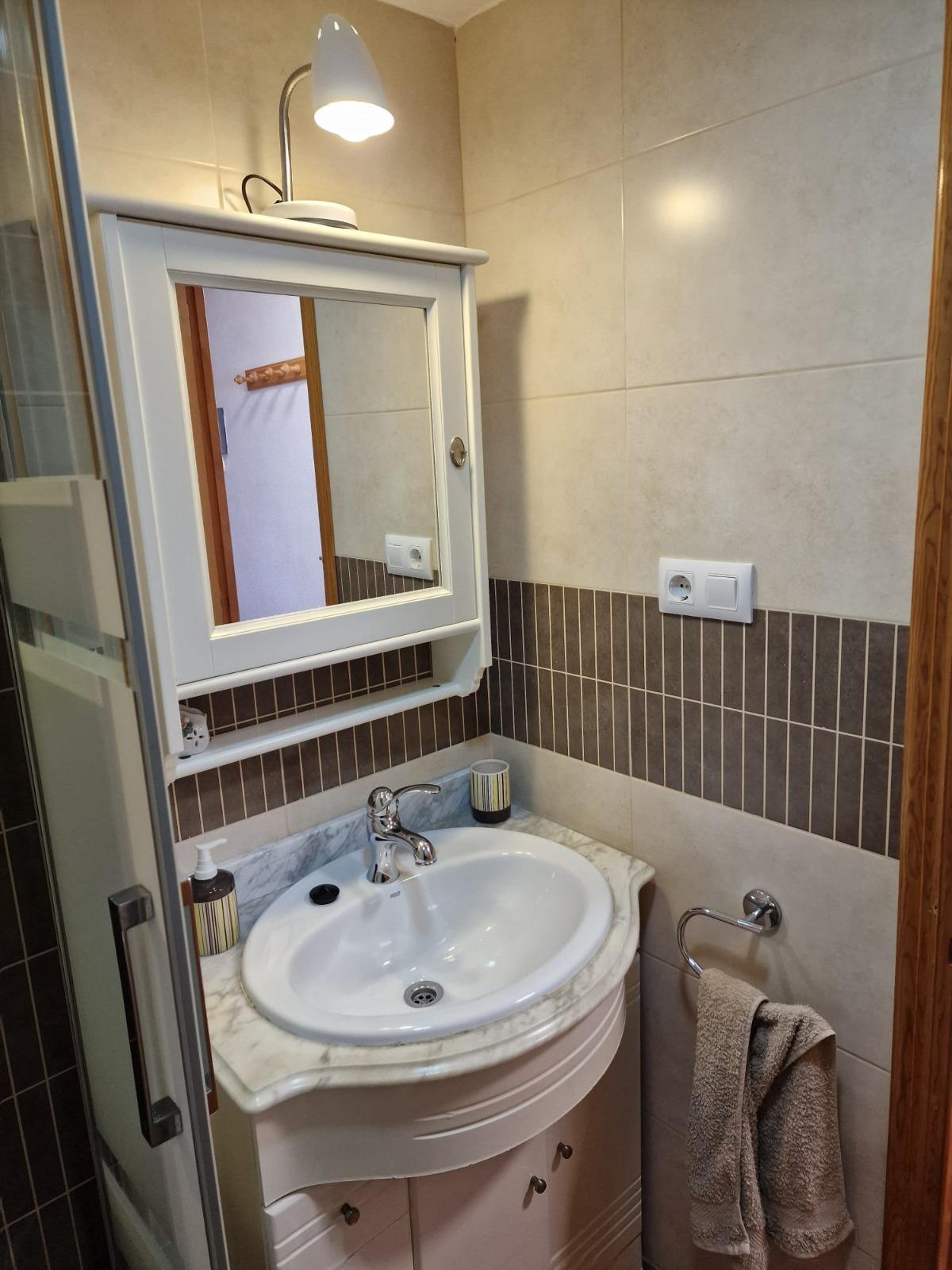 Imagen 9 Piso en venta en Torrevieja / Apartamento a 50 metros de la costa.