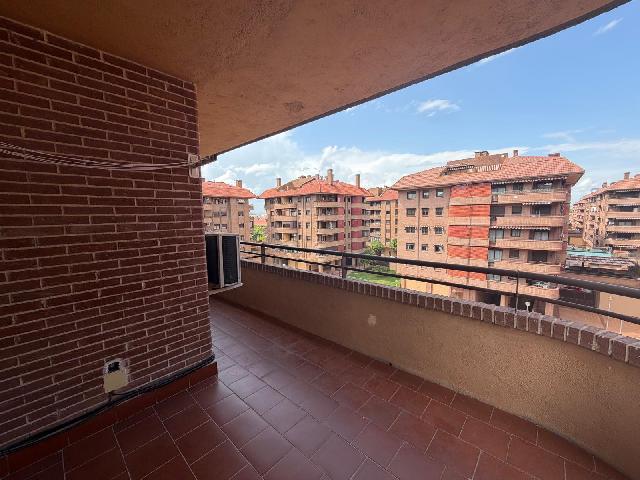 Imagen 9 Inmueble 302728 - Piso en venta en Alcalá De Henares / A cinco minutos de el Hospital de Alcala de Henares.
