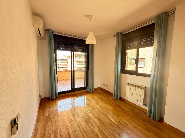Imagen 10 Inmueble 302728 - Piso en venta en Alcalá De Henares / A cinco minutos de el Hospital de Alcala de Henares.